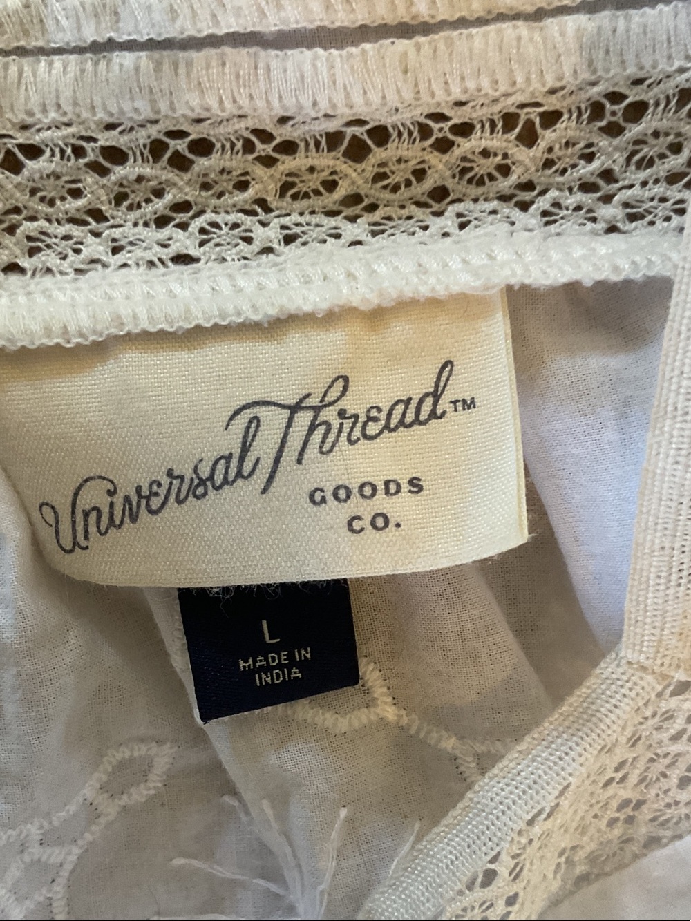 Universal Thread White peasant Lace Trim Blouse size L w embroidery - Picture 2 of 6